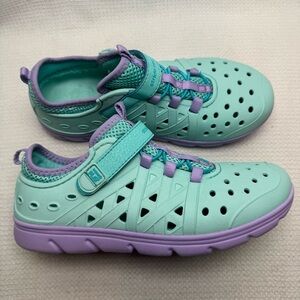 Stride Rite Made2Play Phibian Sneaker Sandals, Little Girl size 2